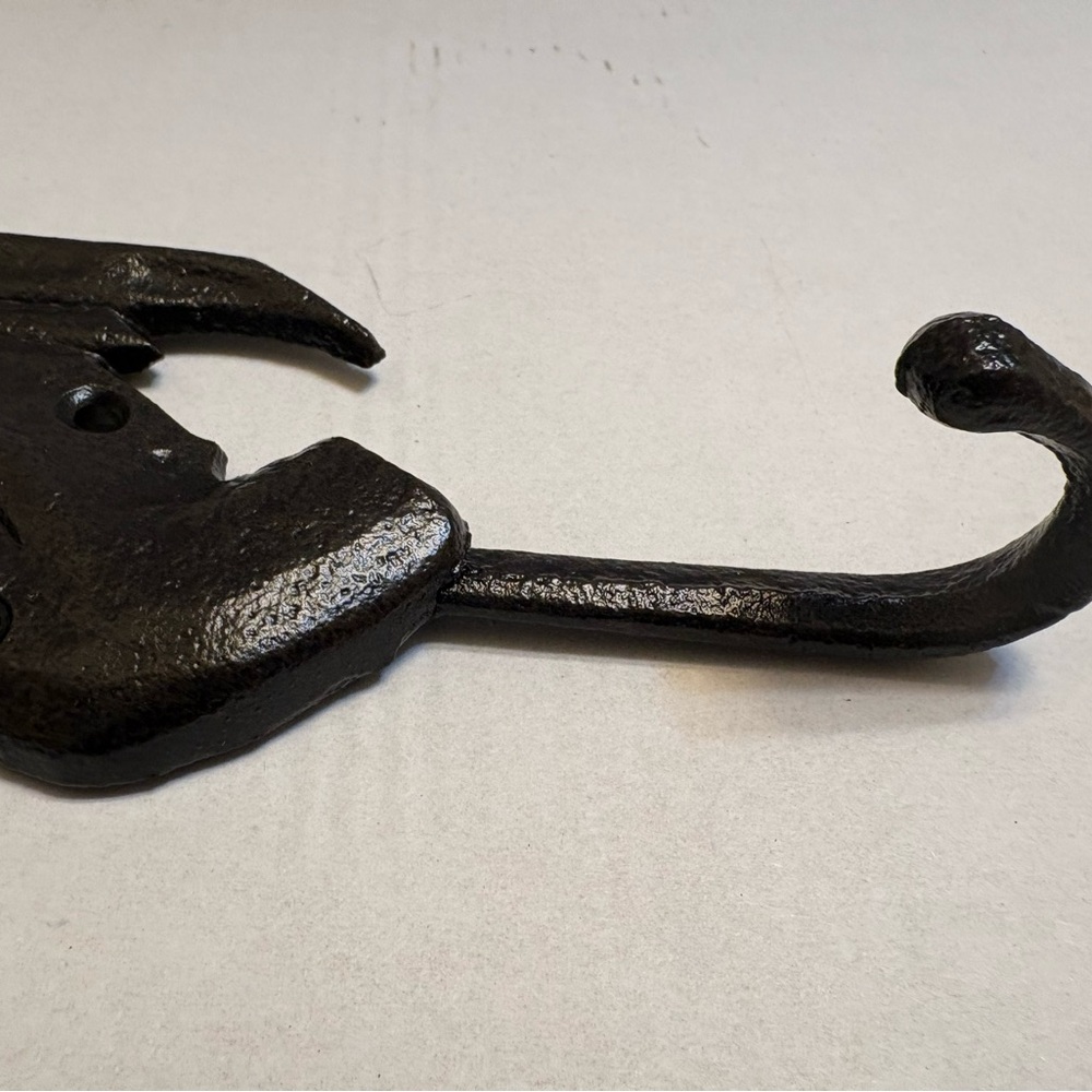 Black Dragon Iron Wall Hook - Picture 4 of 5